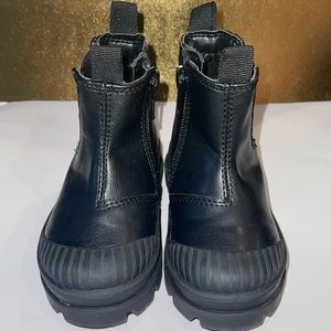 H&M Black Chelsea Boots